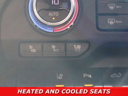 Used 2022 GMC Sierra 2500 AT4 w/ AT4 Premium Plus Package image 25