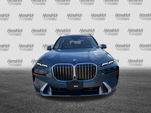 Certified 2025 BMW X7 xDrive40i image 3