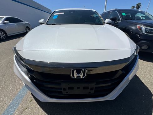Used 2019 Honda Accord Sport image 2
