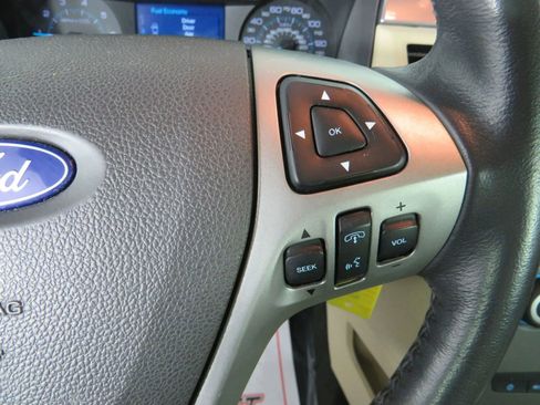 Used 2014 Ford Flex SE image 17