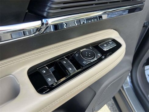 Certified 2022 Lincoln Corsair Reserve w/ Equipment Group 201A image 15