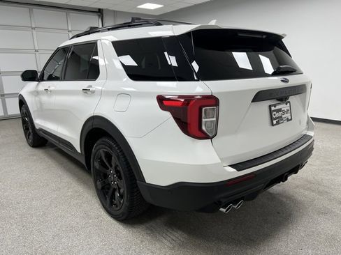 Used 2020 Ford Explorer ST w/ ST Street Pack image 9