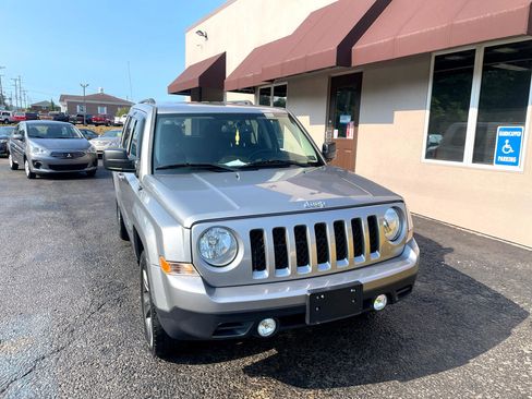 Used 2015 Jeep Patriot High Altitude image 2
