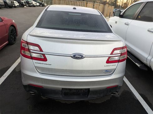 Used 2014 Ford Taurus Limited w/ Equipment Group 301A image 5