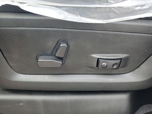 Used 2025 RAM 2500 Big Horn image 26