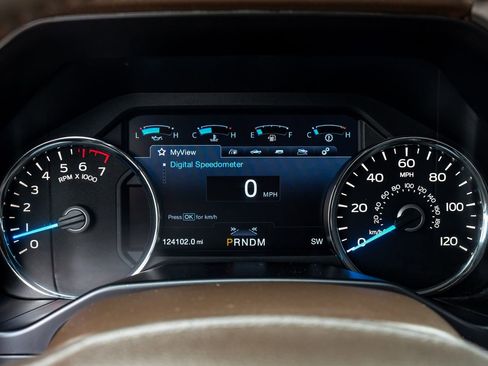 Used 2017 Ford F150 King Ranch w/ Equipment Group 601A Luxury AWD/4WD image 19