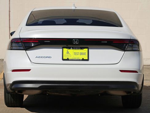 Used 2023 Honda Accord EX image 10