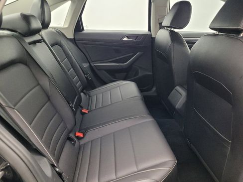 Used 2024 Volkswagen Jetta SE image 19