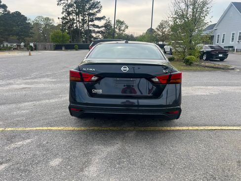 Used 2021 Nissan Altima 2.5 SV image 8