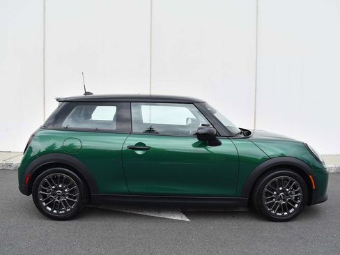 Used 2025 MINI Cooper S FWD image 4