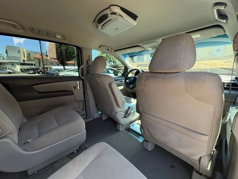 Used 2016 Honda Odyssey LX image 14