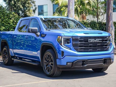 Used 2022 GMC Sierra 1500 Elevation AWD/4WD image 3