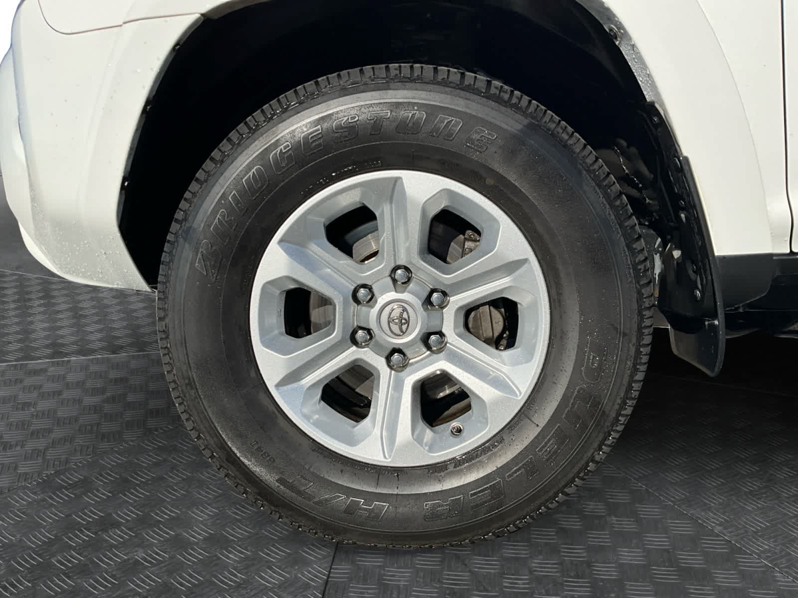 Used 2023 Toyota 4Runner SR5 Premium w/ Moonroof Package AWD/4WD image 14