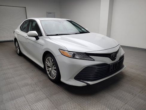 Used 2019 Toyota Camry XLE image 13