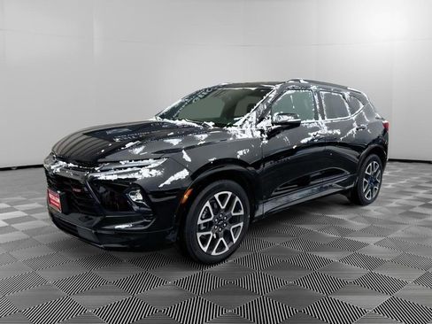 Used 2025 Chevrolet Blazer RS image 1
