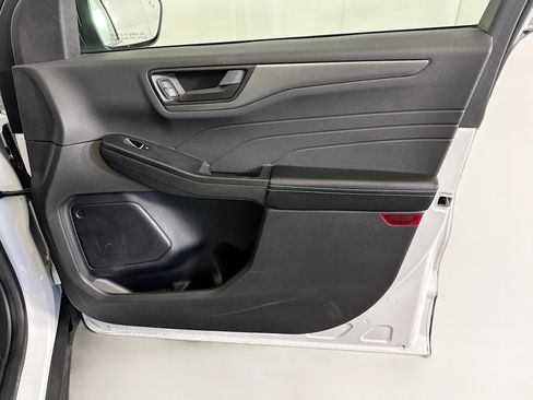 Used 2024 Ford Escape Active FWD image 31