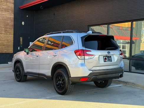 Used 2021 Subaru Forester Limited image 18