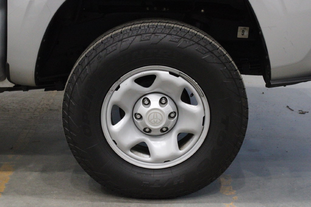 Used 2023 Toyota Tacoma SR AWD/4WD image 61