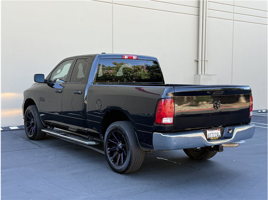 Used 2018 RAM 1500 Express w/ Black Ram 1500 Express Group AWD/4WD image 5
