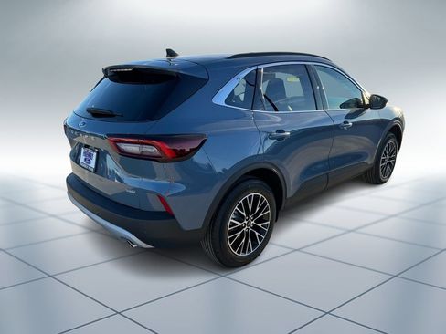 New 2026 Ford Escape SE image 3