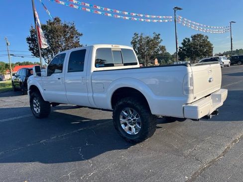 Used 2016 Ford F250 Lariat w/ Lariat Ultimate Package AWD/4WD image 38