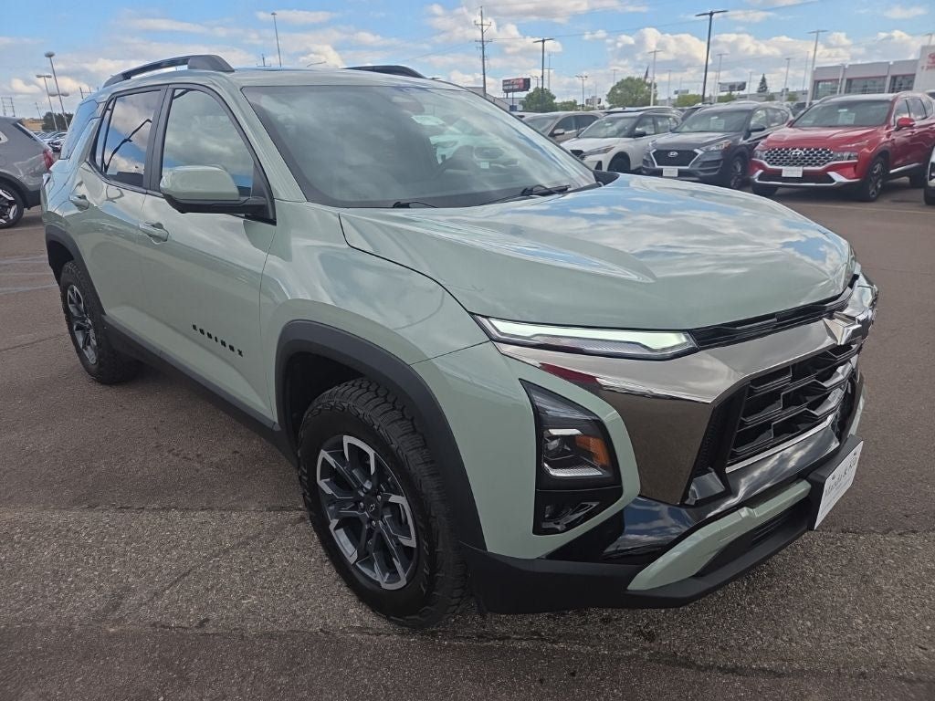 Used 2025 Chevrolet Equinox ACTIV w/ Safety and Technology Package AWD/4WD image 3