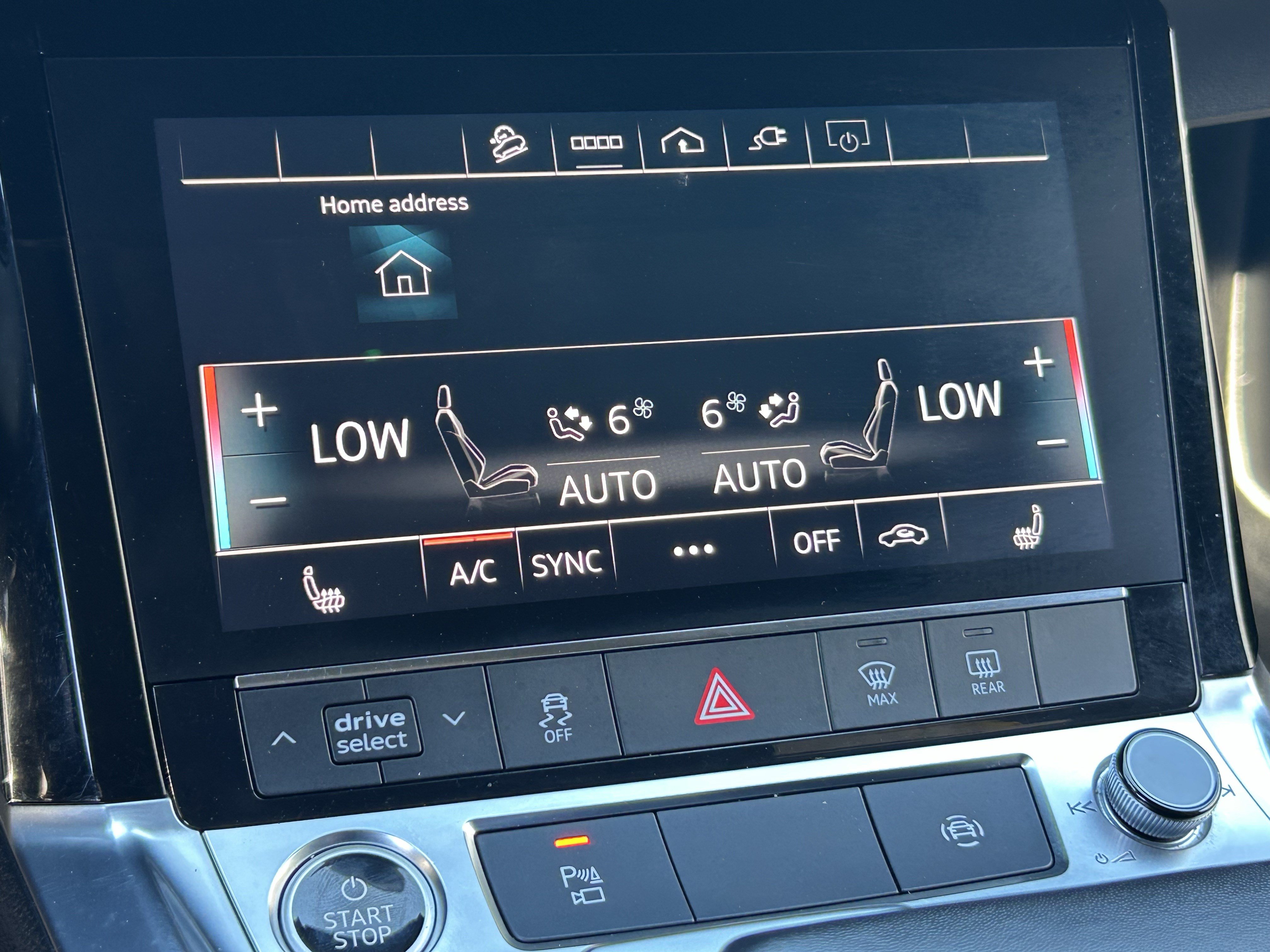 Used 2024 Audi Q8 e-tron Premium AWD/4WD image 23