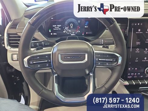 Used 2025 GMC Acadia Denali w/ Super Cruise Package FWD image 13