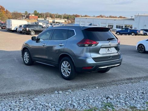 Used 2019 Nissan Rogue SV image 5