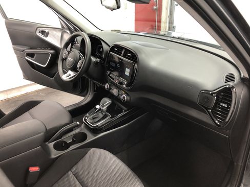 Certified 2023 Kia Soul S image 13