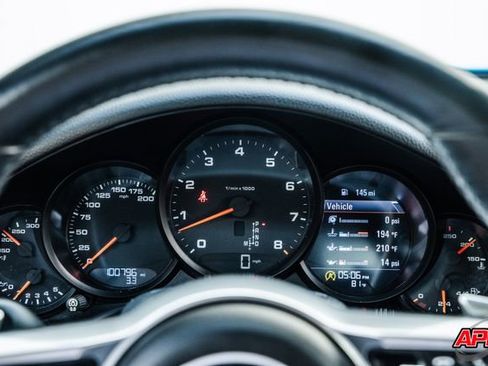 Used 2017 Porsche 911 Carrera image 9