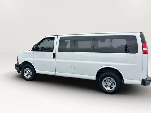 Used 2017 Chevrolet Express 2500 LS image 7