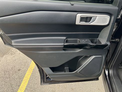 Used 2022 Ford Explorer ST w/ Equipment Group 401A image 14