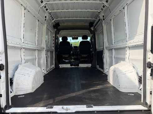 Used 2023 RAM ProMaster 2500 FWD image 10