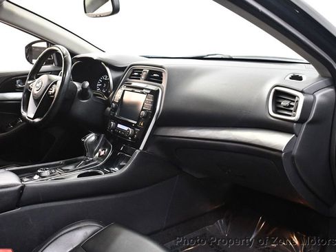 Used 2017 Nissan Maxima 3.5 SV image 11