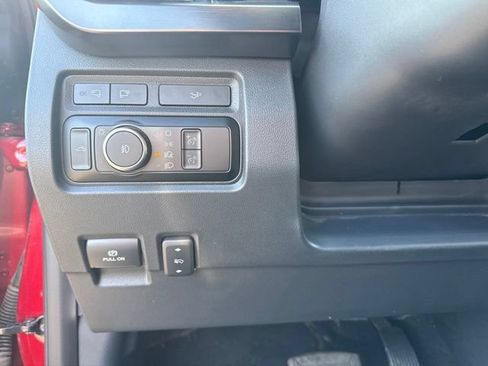 Used 2023 Ford F250 Lariat w/ Lariat Ultimate Package AWD/4WD image 15