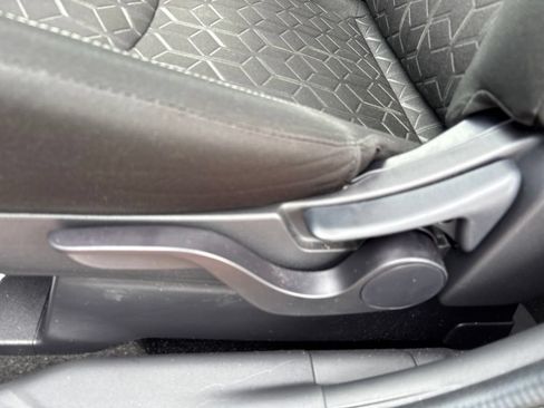 Used 2024 Mitsubishi Outlander Sport ES AWD/4WD image 16