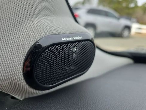 Used 2015 MINI Cooper S image 23