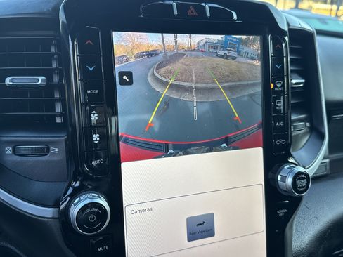 Used 2022 RAM 1500 Big Horn image 31