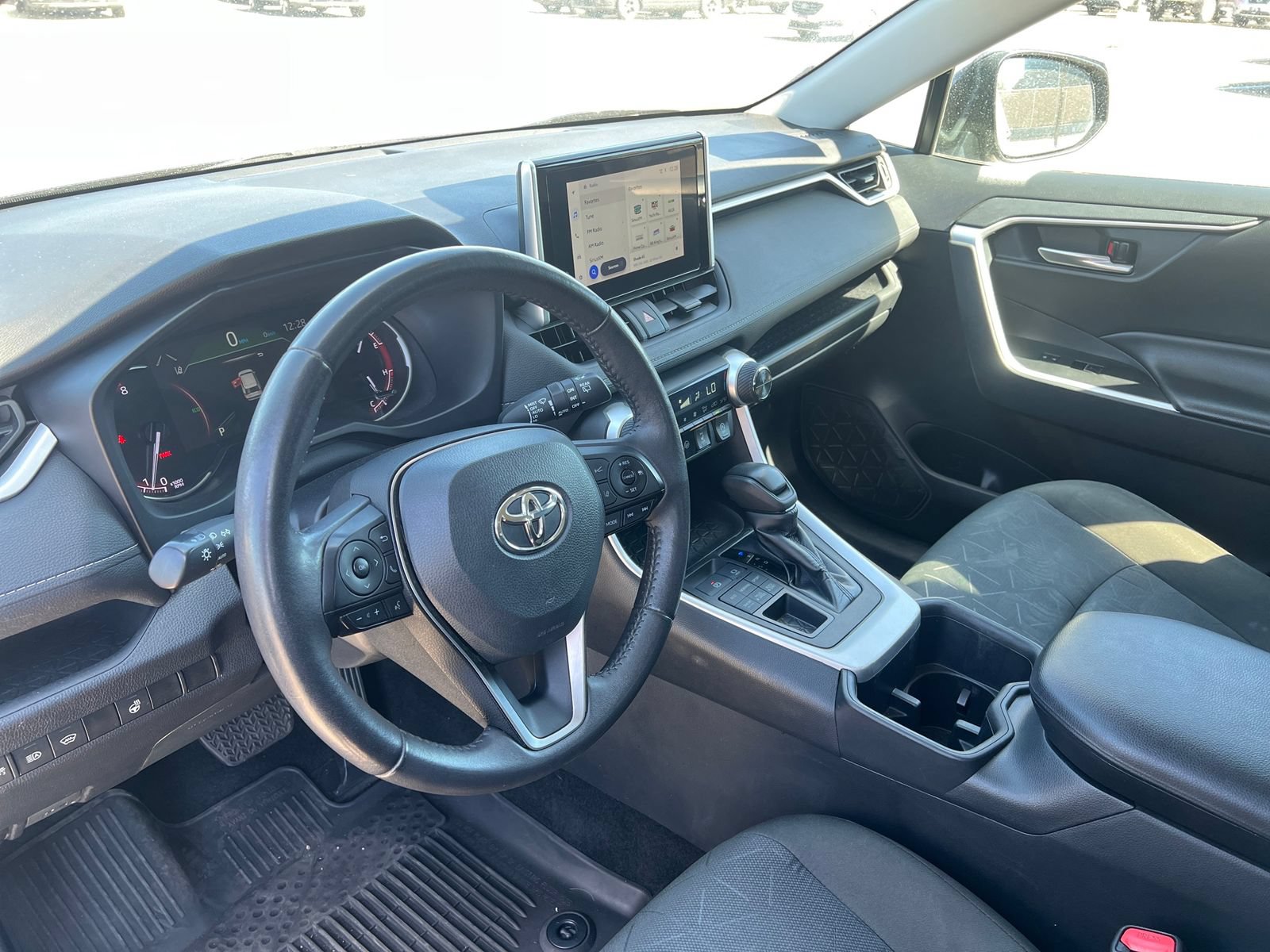 Used 2024 Toyota RAV4 XLE w/ Weather Package AWD/4WD image 34