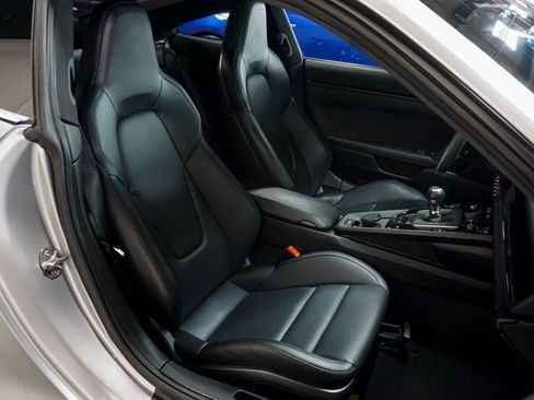 Used 2023 Porsche 911 Carrera T image 37