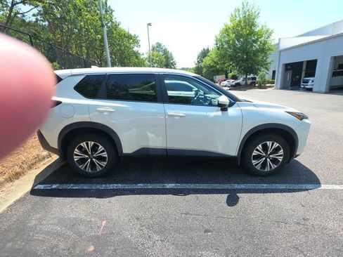 Certified 2022 Nissan Rogue SV AWD/4WD image 5