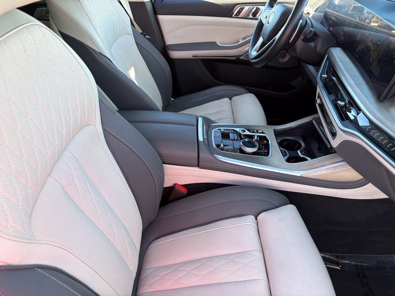 Used 2023 BMW X7 xDrive40i w/ Executive Package AWD/4WD image 9
