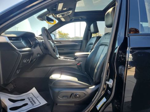 Used 2023 Jeep Grand Cherokee L Overland image 27