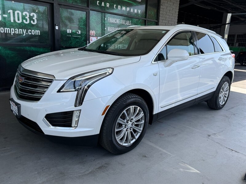 Used 2017 Cadillac XT5 Luxury w/ Driver Awareness Package FWD image 1
