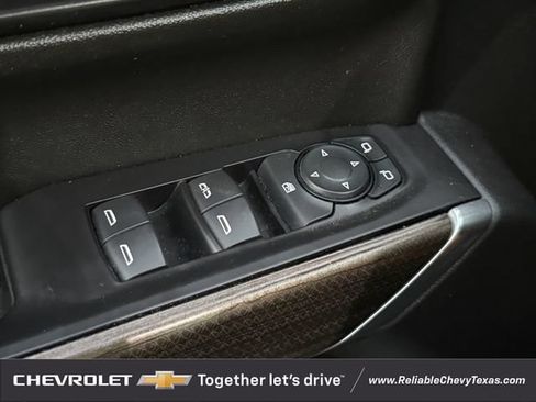 Used 2021 Chevrolet Silverado 1500 LT Trail Boss w/ Convenience Package II AWD/4WD image 29