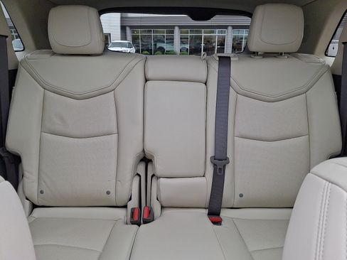 Used 2017 Cadillac XT5 Premium Luxury FWD image 18