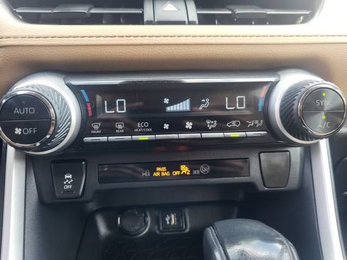 Used 2023 Toyota RAV4 XLE w/ Convenience Package AWD/4WD image 18