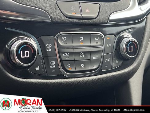 Certified 2023 Chevrolet Equinox Premier FWD image 22