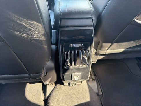 Used 2025 Jeep Compass Limited AWD/4WD image 19